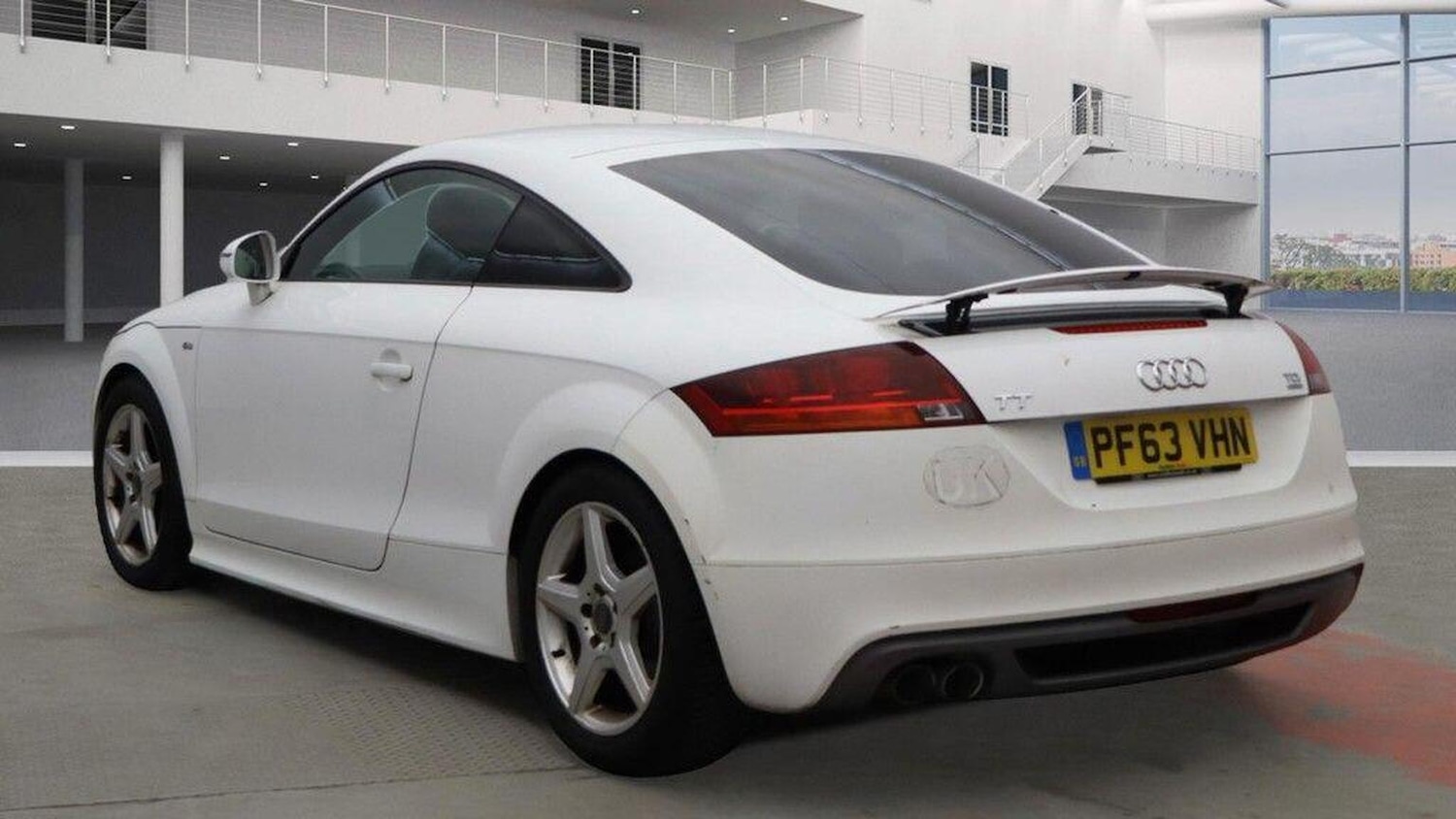 Used Audi TT 2014 for sale - 76858896: Photo 4