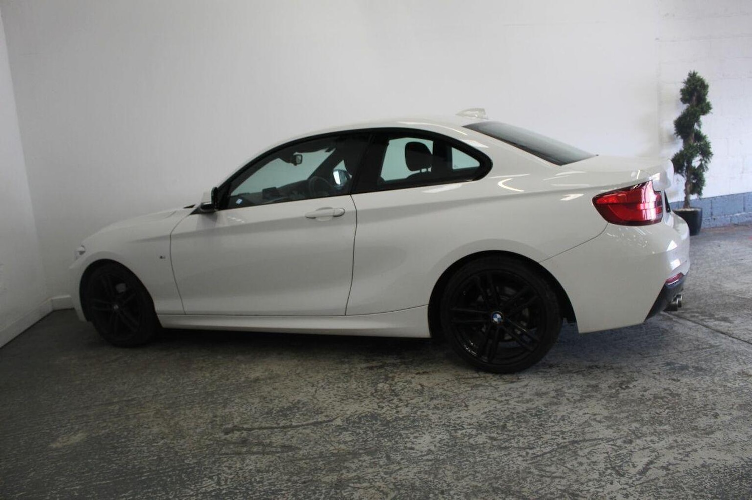Used BMW 2 Series 2018 for sale - 77937997: Photo 10
