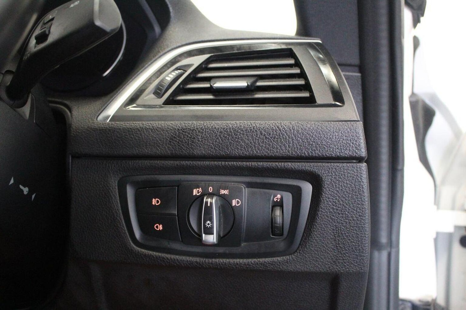 Used BMW 2 Series 2018 for sale - 77937997: Photo 53