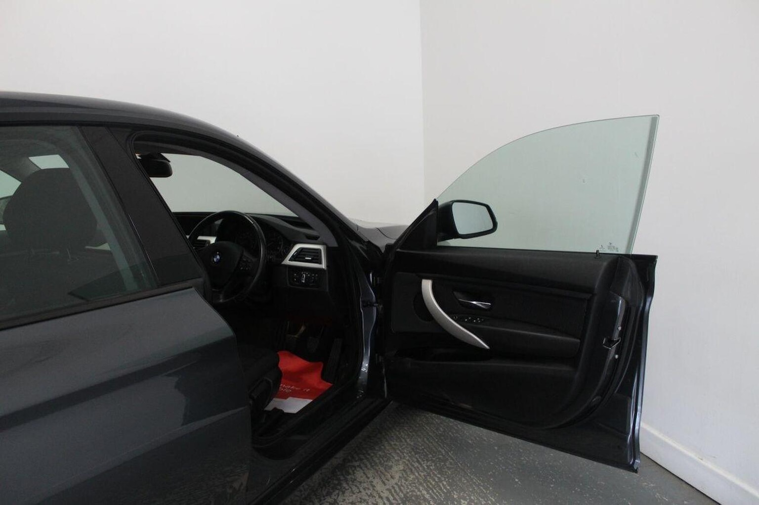 Used BMW 3 Series 2014 for sale - 76178933: Photo 25