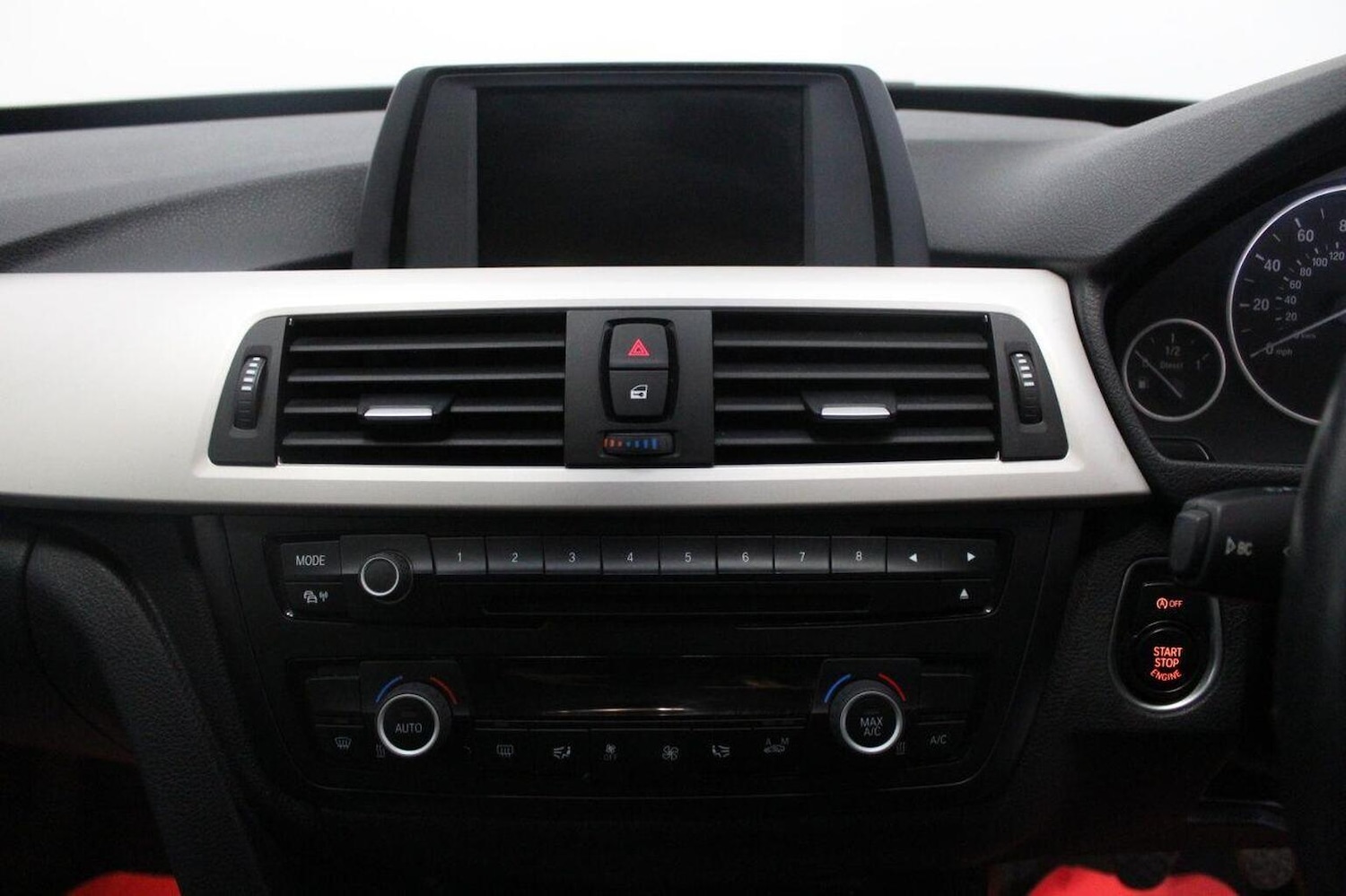 Used BMW 3 Series 2014 for sale - 76178933: Photo 34