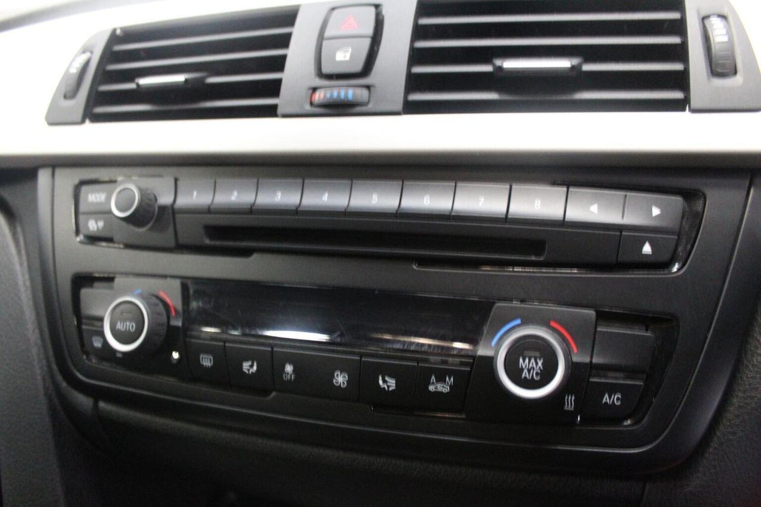 Used BMW 3 Series 2014 for sale - 76178933: Photo 43