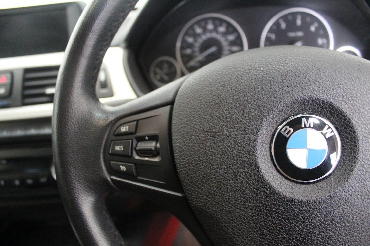 Used BMW 3 Series 2014 for sale - 76178933: Photo 49