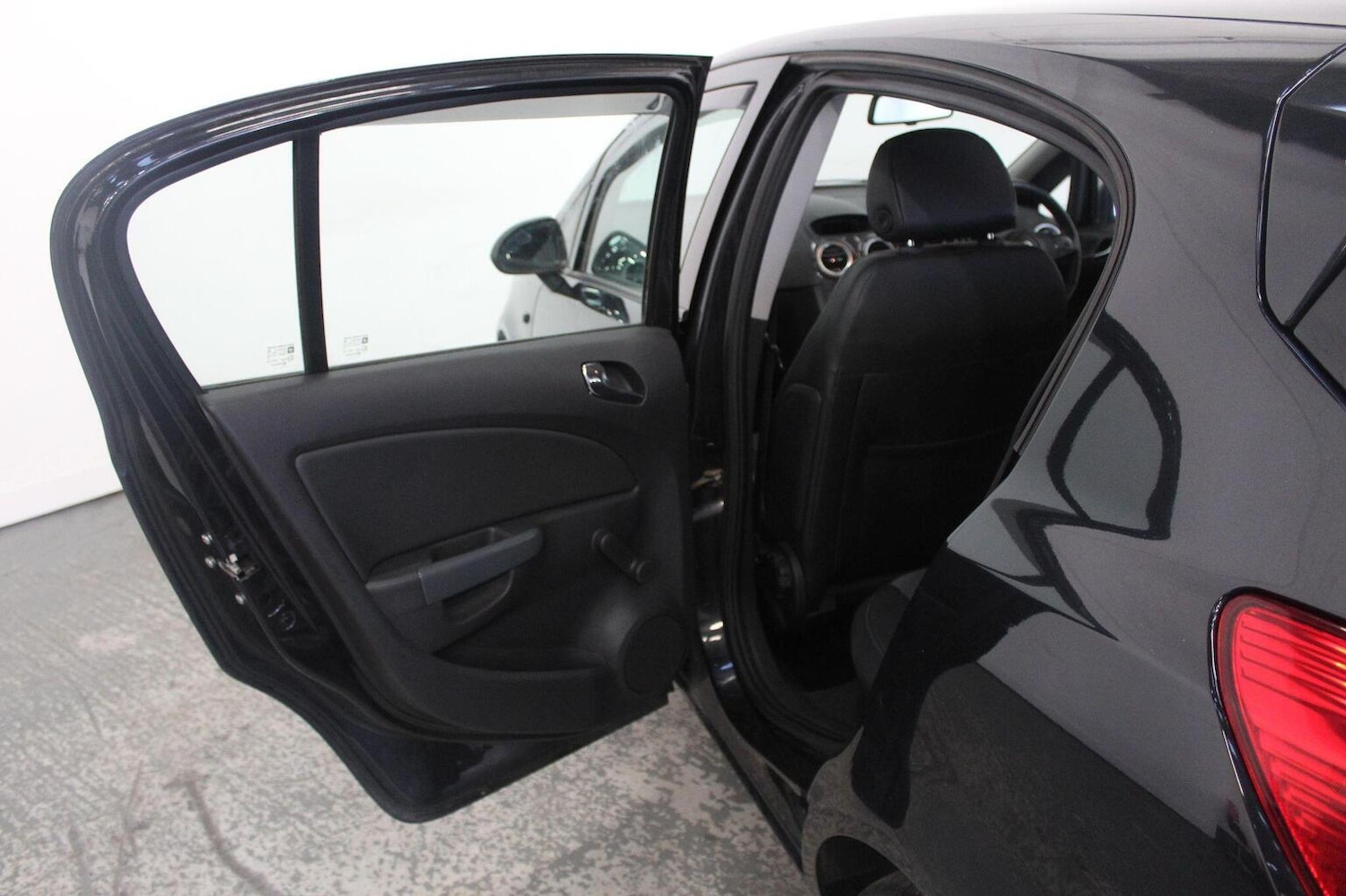 Used Vauxhall Corsa 2012 for sale - 77991652: Photo 24