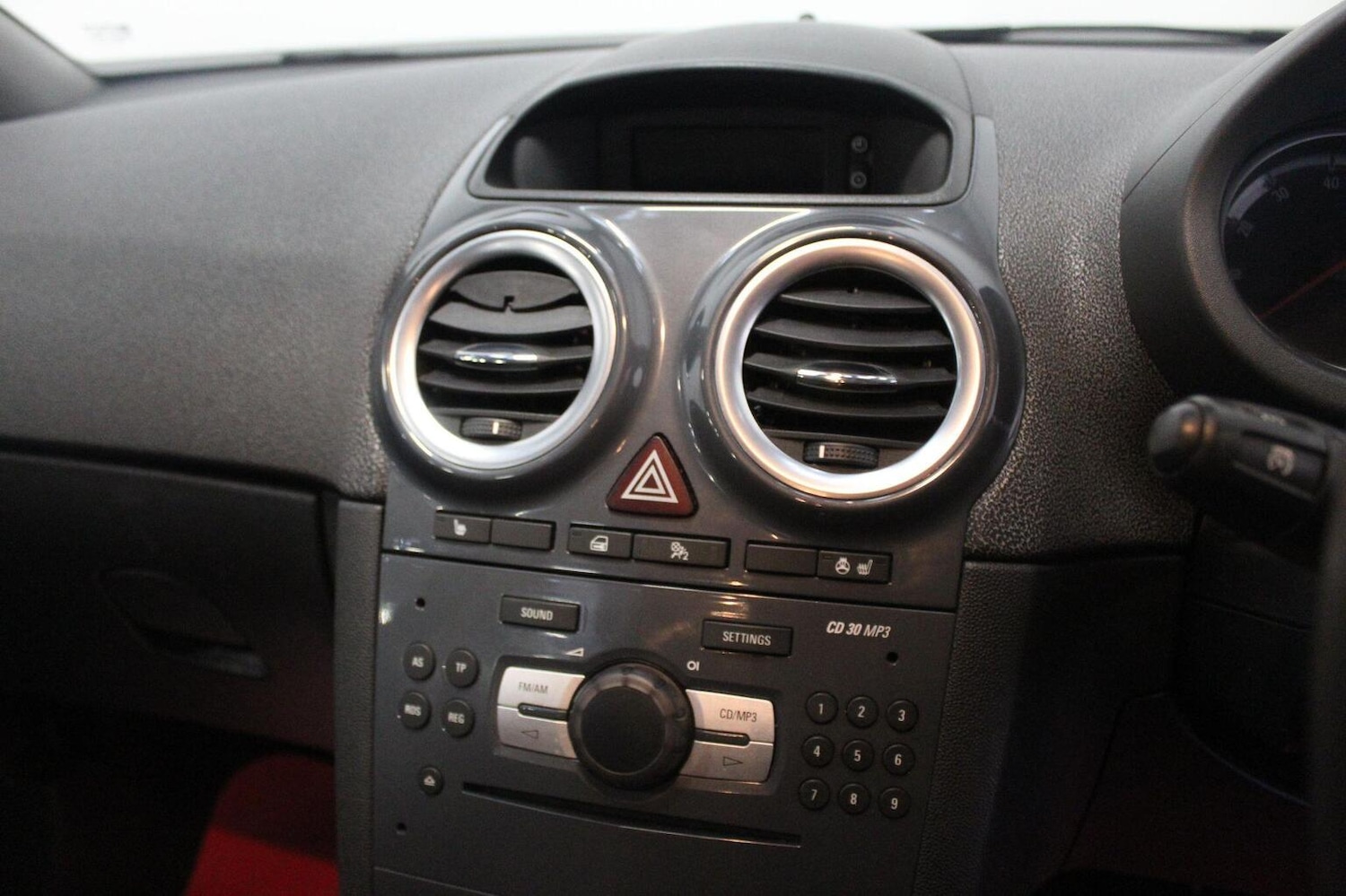 Used Vauxhall Corsa 2012 for sale - 77991652: Photo 32