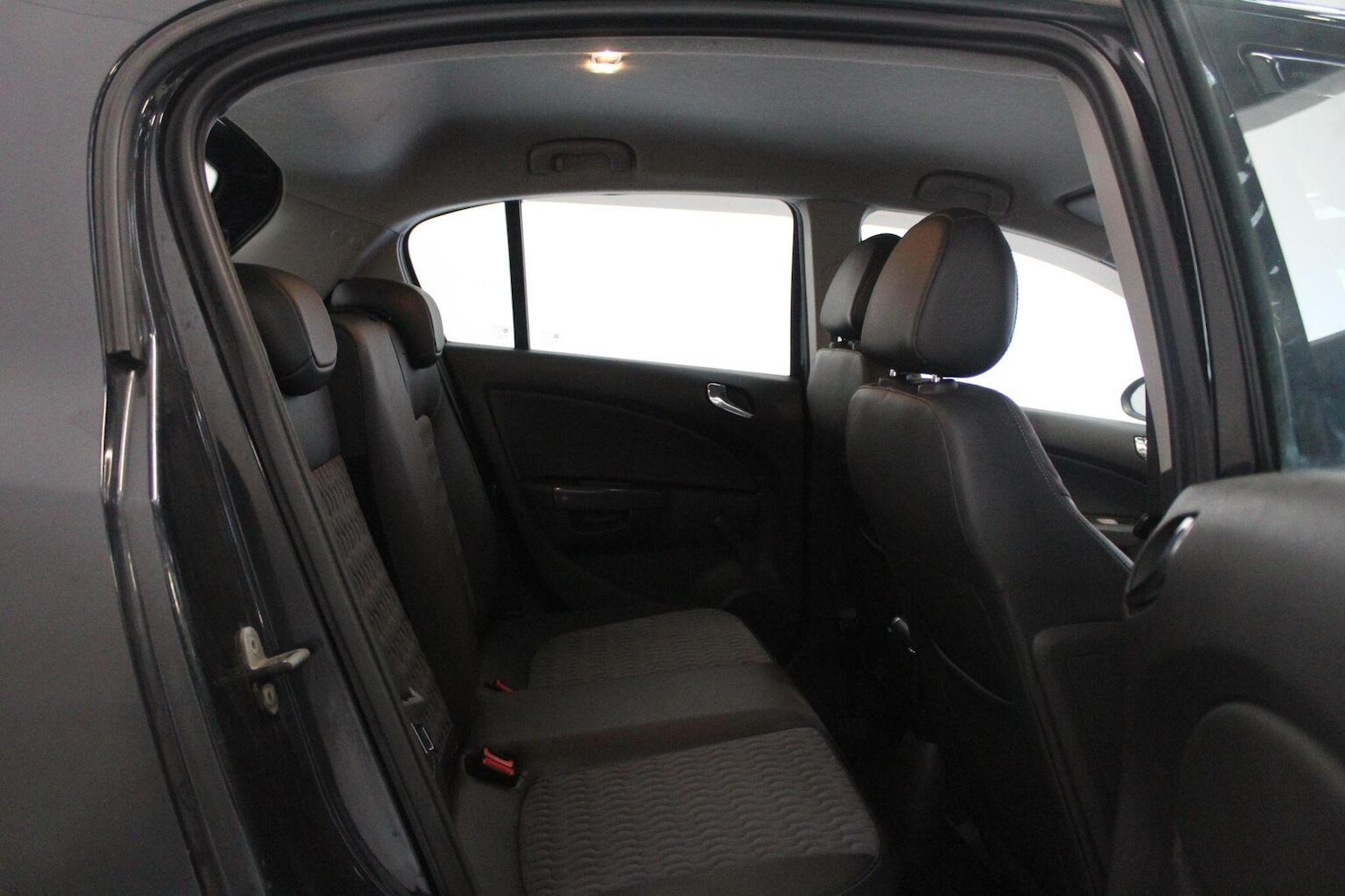 Used Vauxhall Corsa 2012 for sale - 77991652: Photo 46