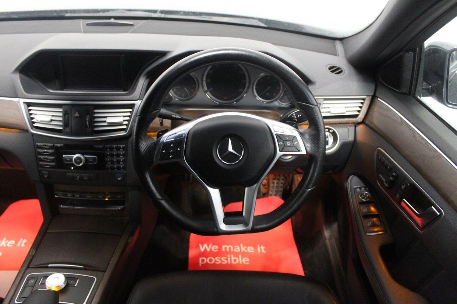 Used Mercedes-Benz E Class 2012 for sale - 77558496: Photo 44