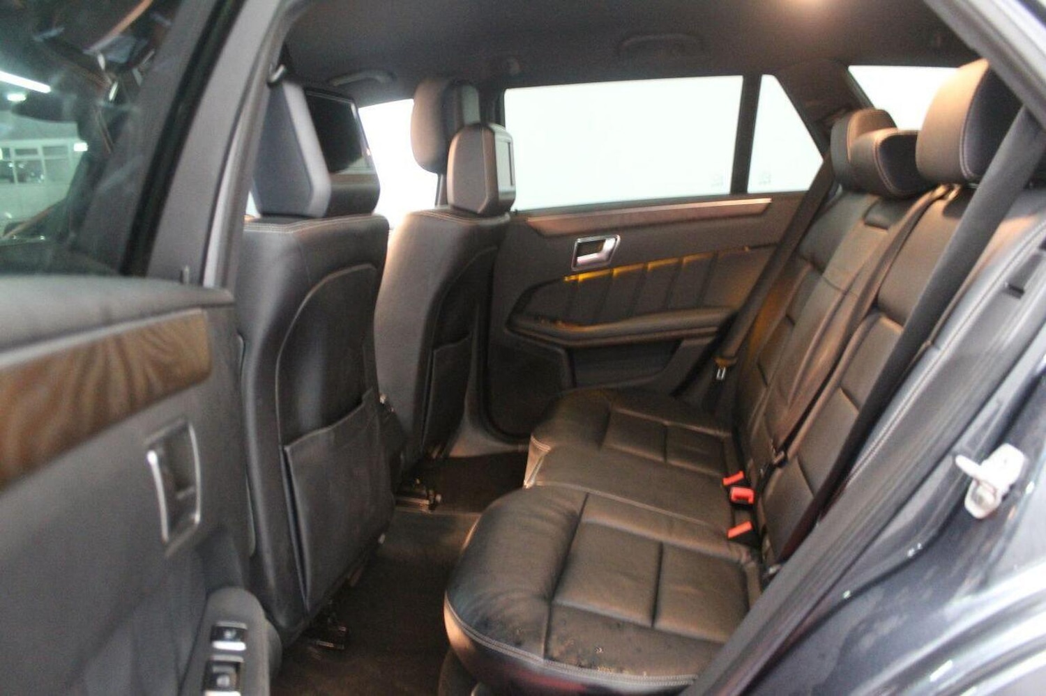 Used Mercedes-Benz E Class 2012 for sale - 77558496: Photo 52