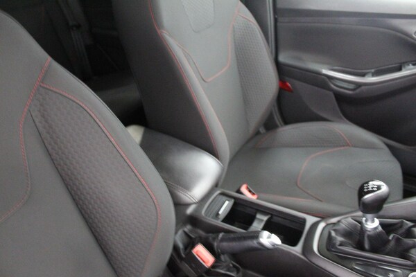 Used Ford Focus 2015 for sale - 75237071: Photo 40