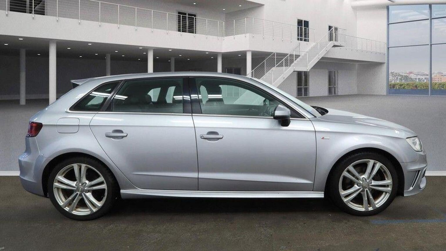 Used Audi A3 2015 for sale - 77897847: Photo 9