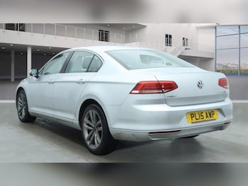 Used Volkswagen Passat 2015 for sale - 77541690: Photo