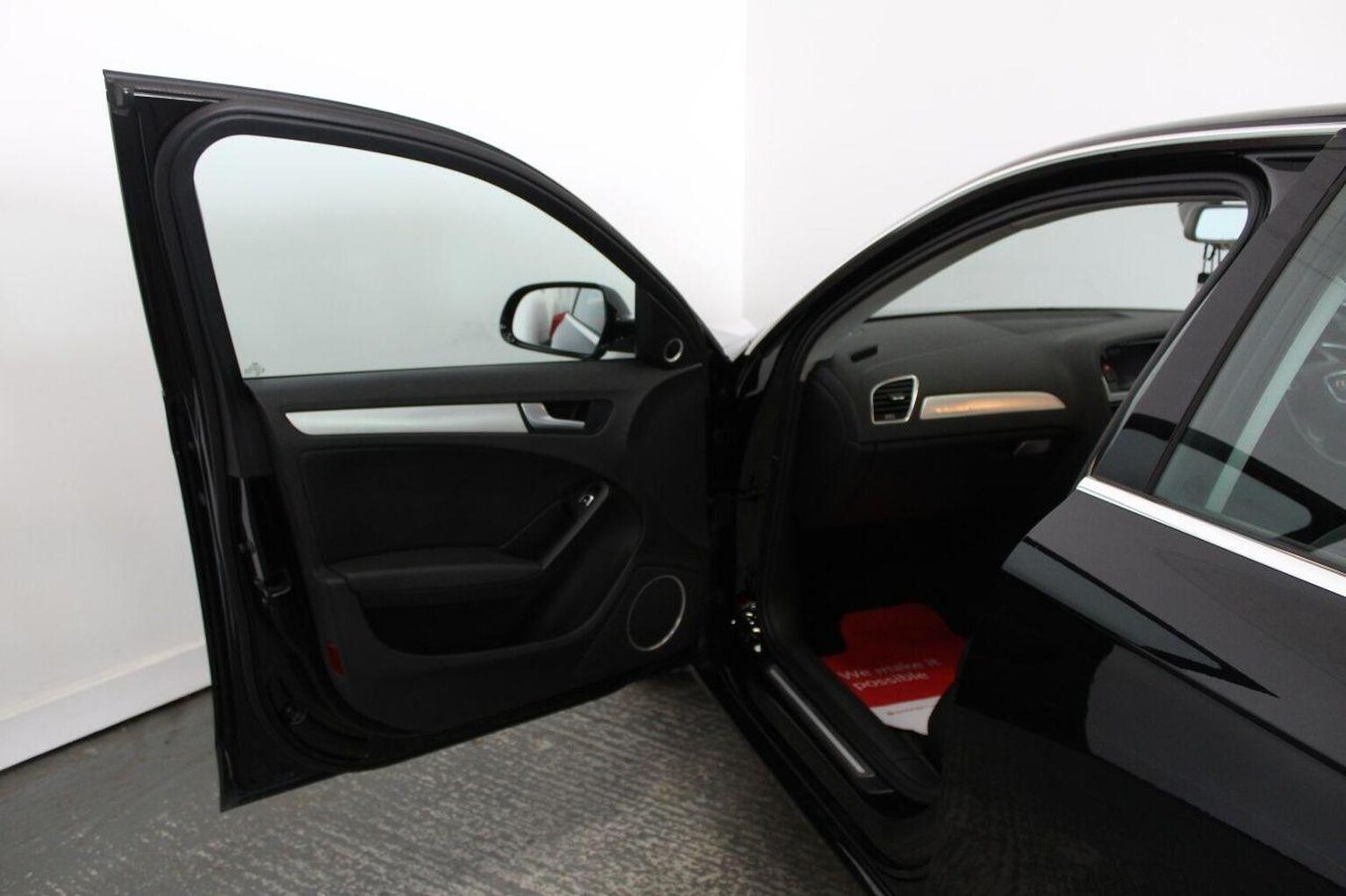 Used Audi A4 2013 for sale - 76181079: Photo 26