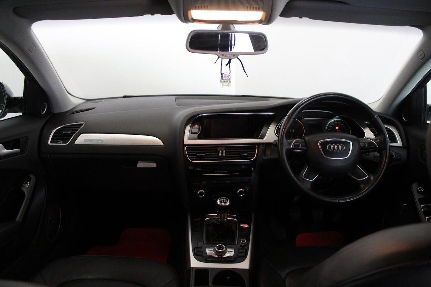 Used Audi A4 2013 for sale - 76181079: Photo 28