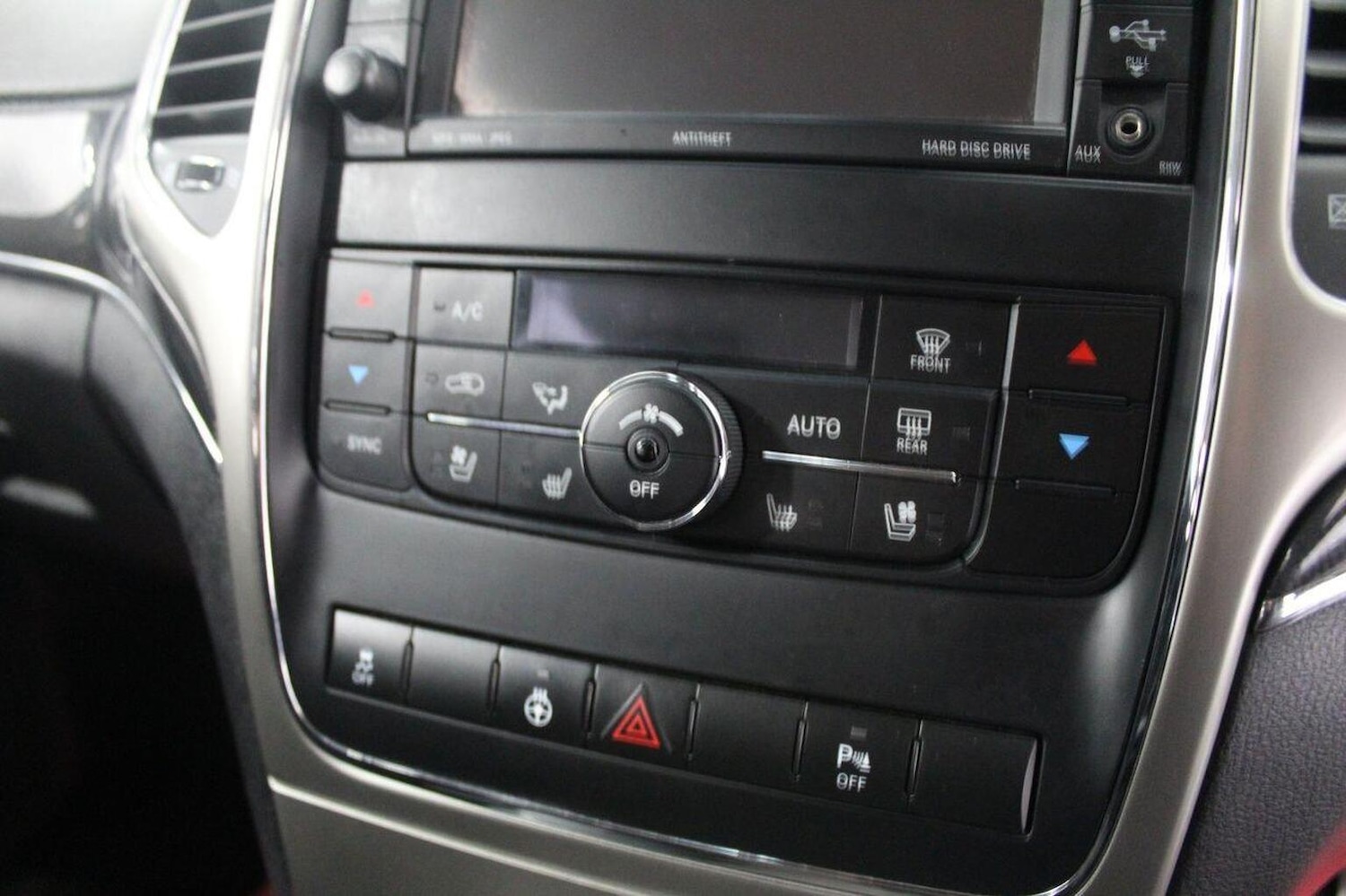 Used Jeep Grand Cherokee 2013 for sale - 77140666: Photo 39