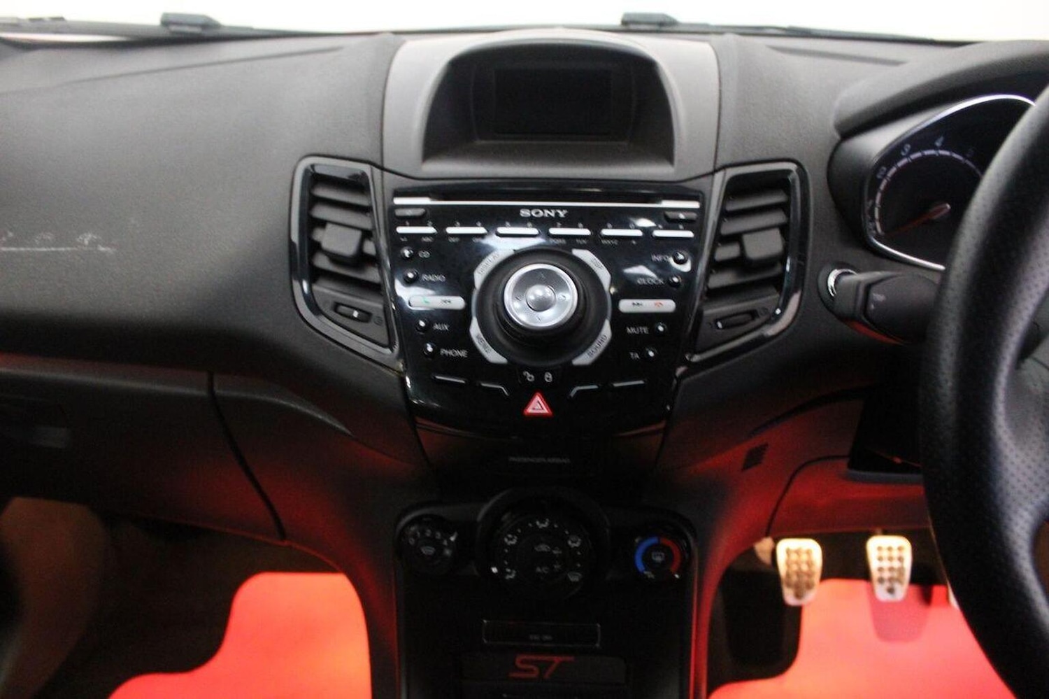 Used Ford Fiesta 2013 for sale - 77937777: Photo 29