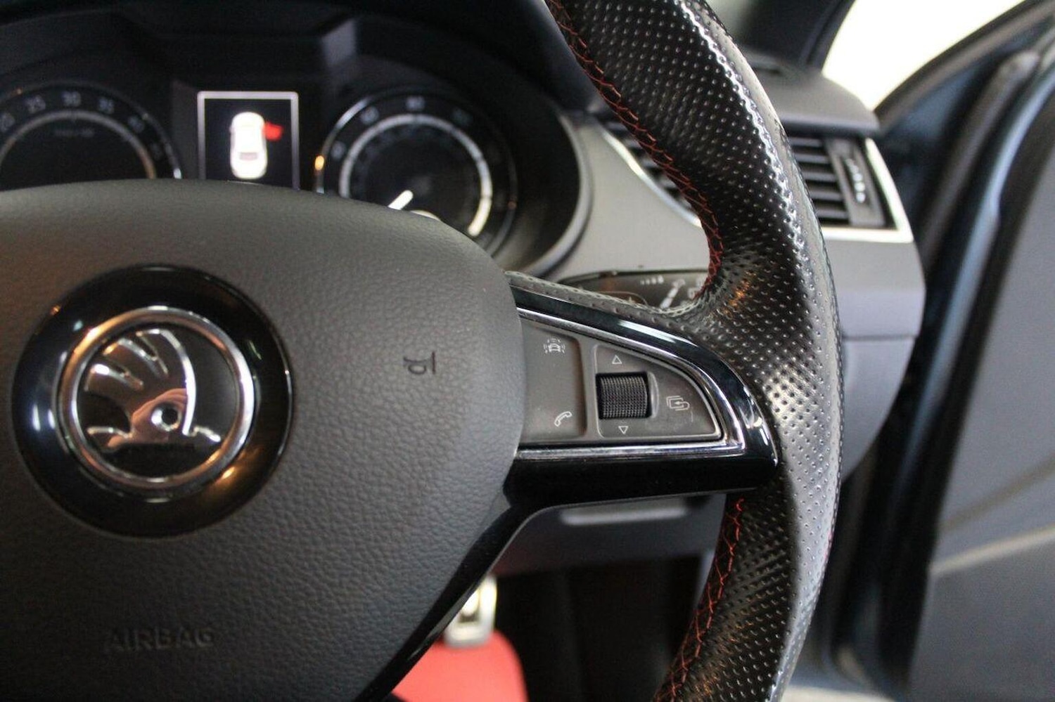 Used Skoda Octavia 2016 for sale - 76897031: Photo 44