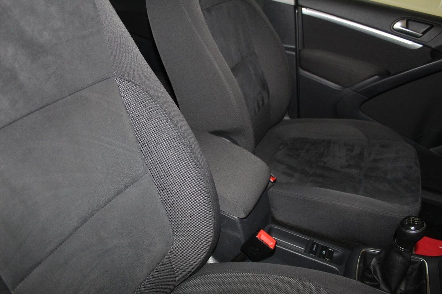 Used Volkswagen Tiguan 2016 for sale - 76237223: Photo 44