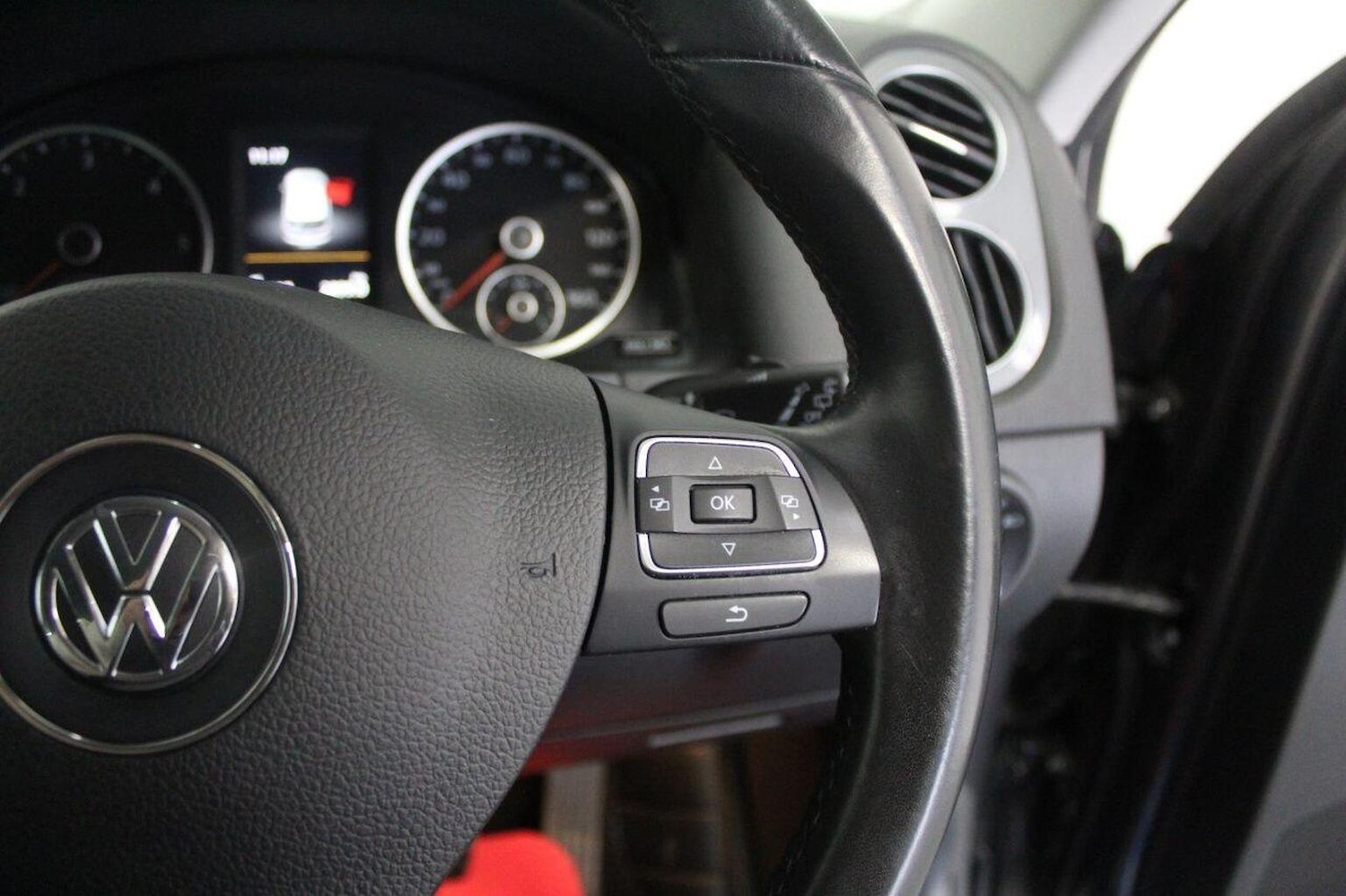 Used Volkswagen Tiguan 2016 for sale - 76237223: Photo 47