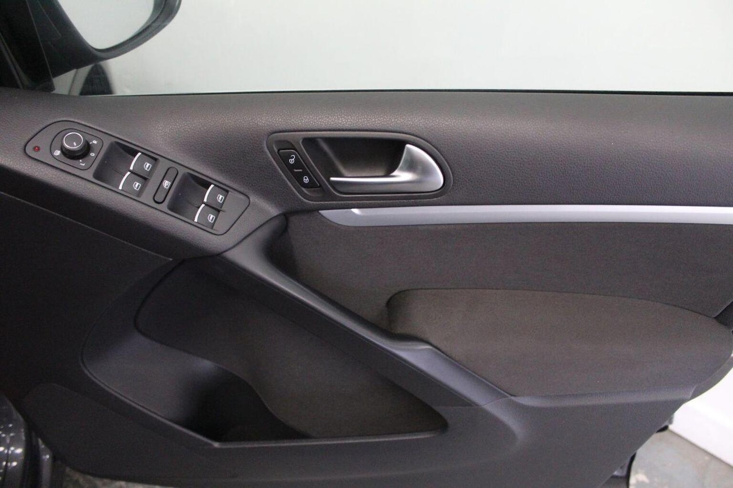 Used Volkswagen Tiguan 2016 for sale - 76237223: Photo 49