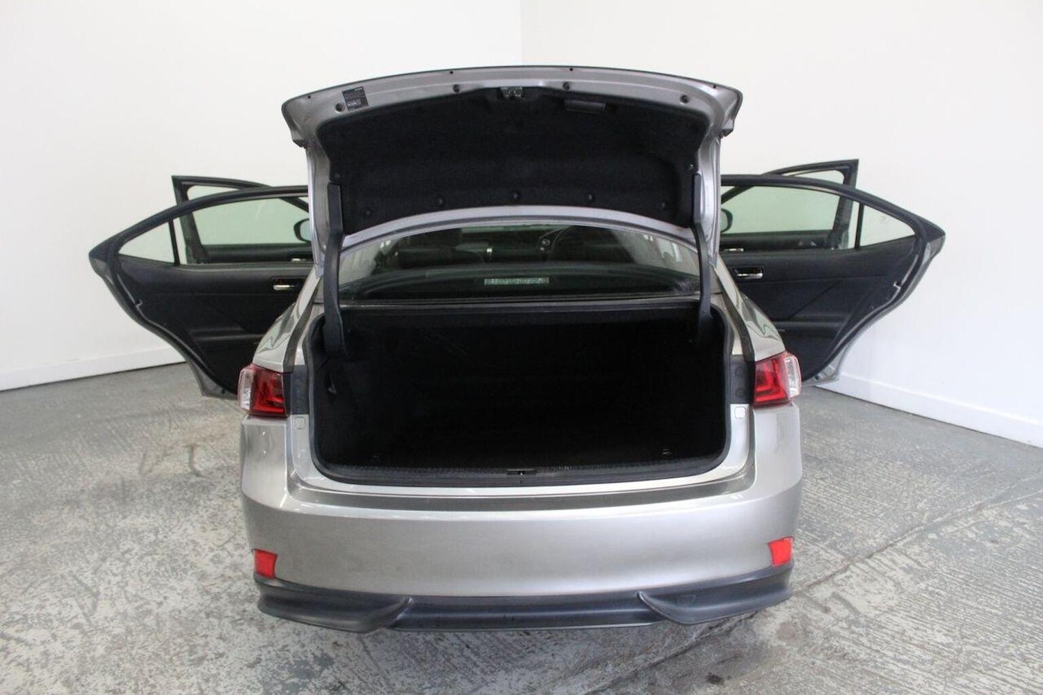 Used Lexus IS 2014 for sale - 77937847: Photo 21