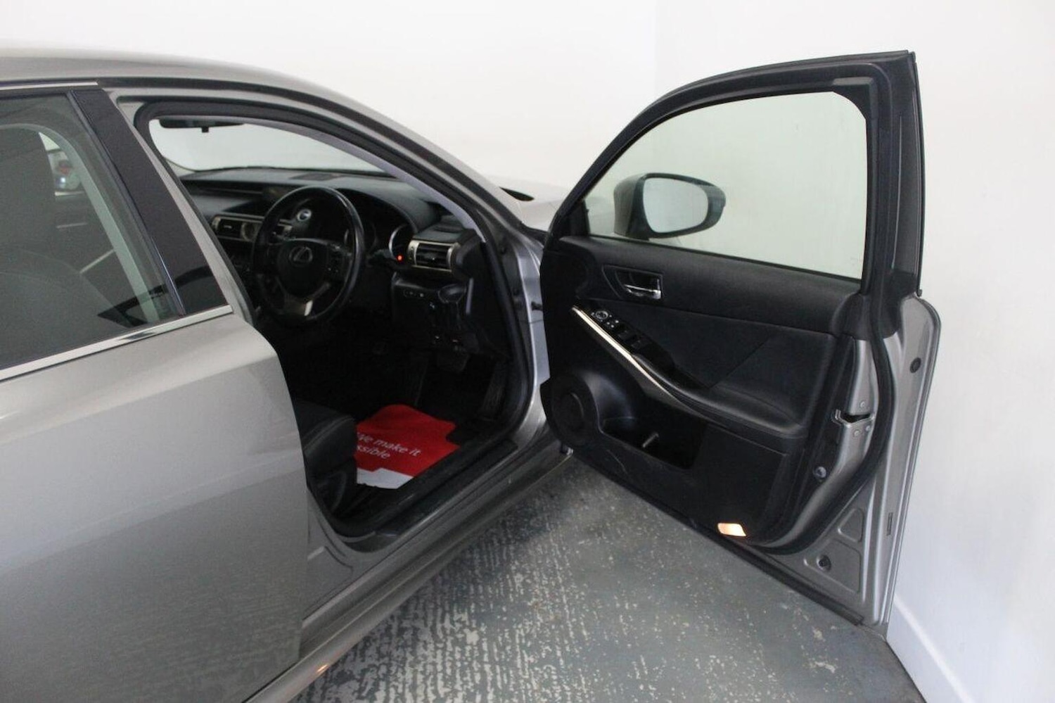 Used Lexus IS 2014 for sale - 77937847: Photo 23