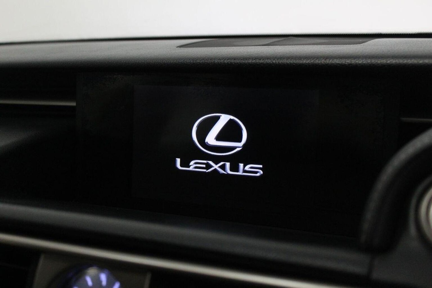 Used Lexus IS 2014 for sale - 77937847: Photo 42