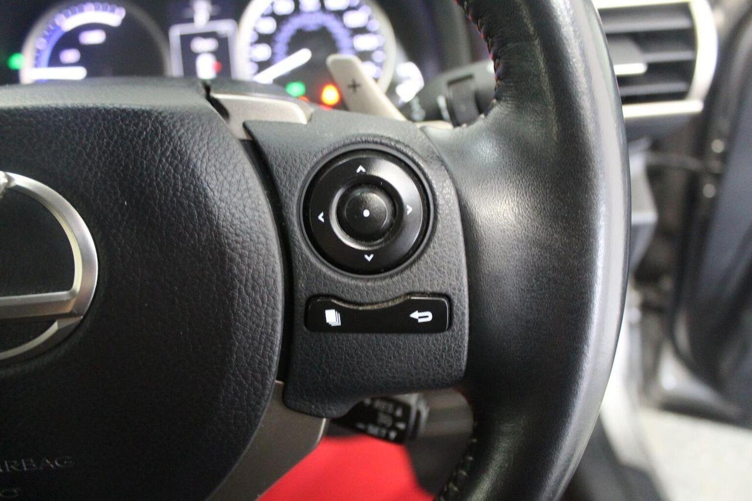 Used Lexus IS 2014 for sale - 77937847: Photo 51