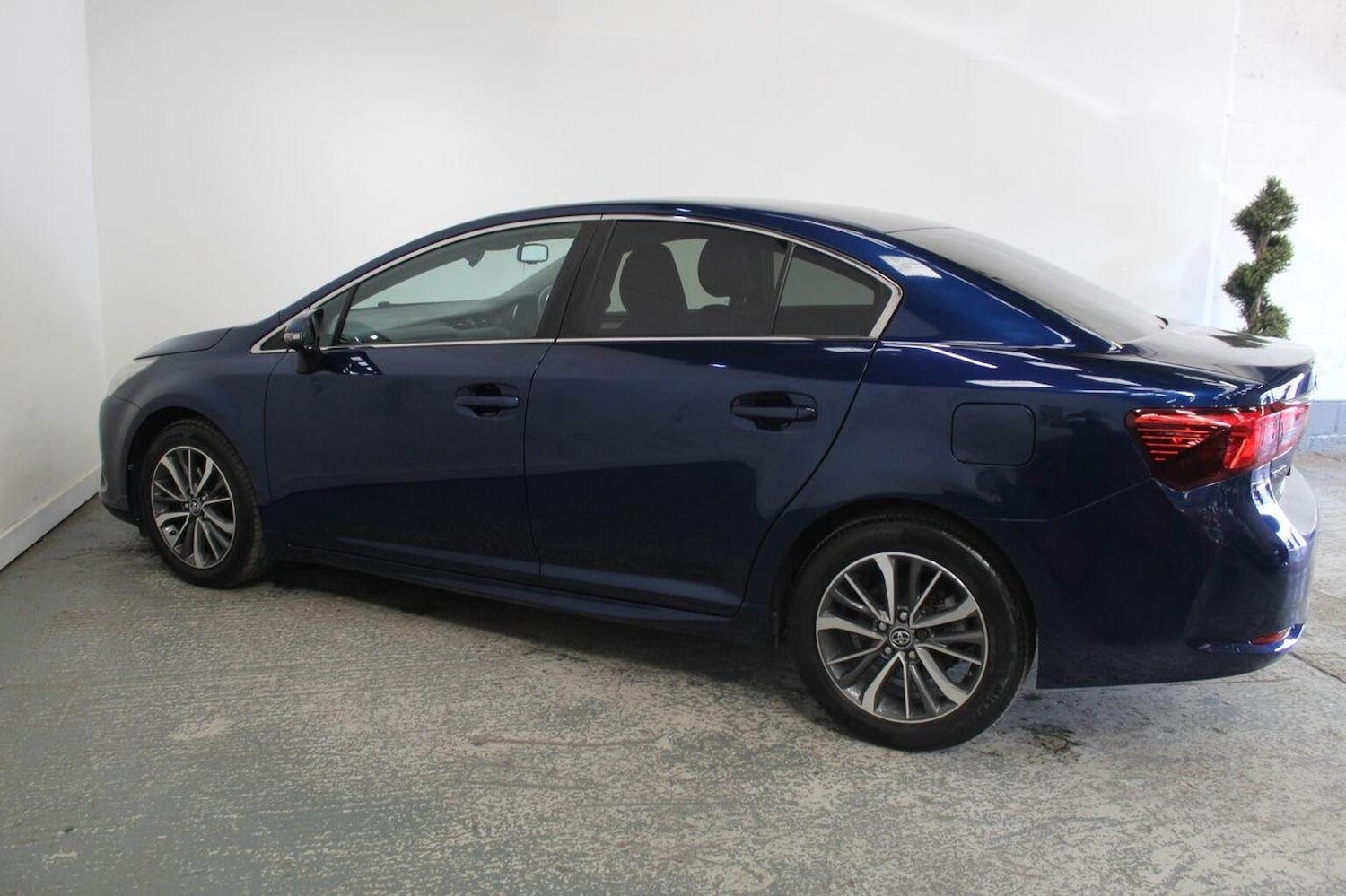 Used Toyota Avensis 2016 for sale - 76793688: Photo 10