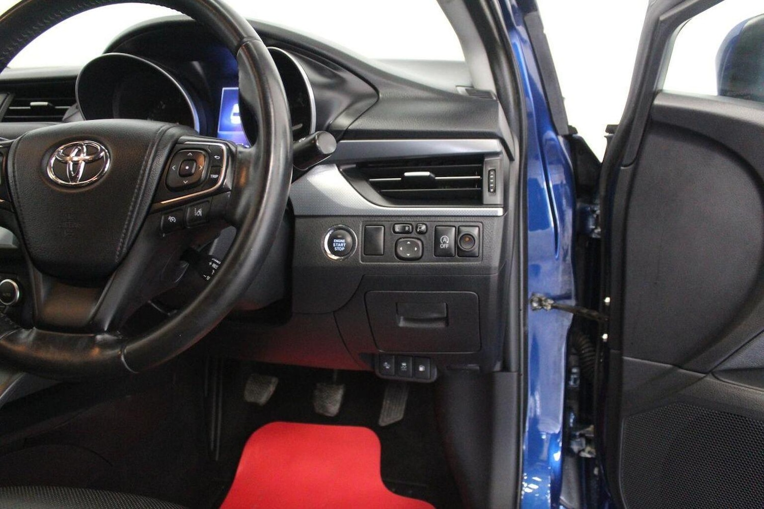 Used Toyota Avensis 2016 for sale - 76793688: Photo 47
