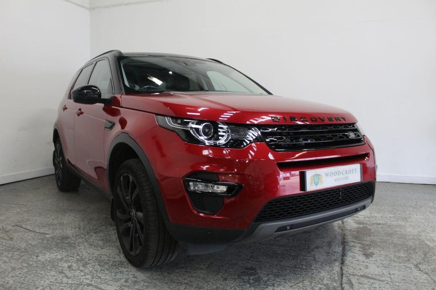 Used Land Rover Discovery Sport 2017 for sale - 76482935: Photo 1