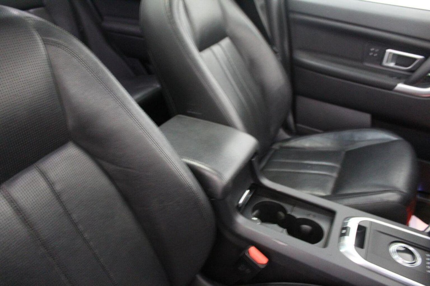 Used Land Rover Discovery Sport 2017 for sale - 76482935: Photo 50