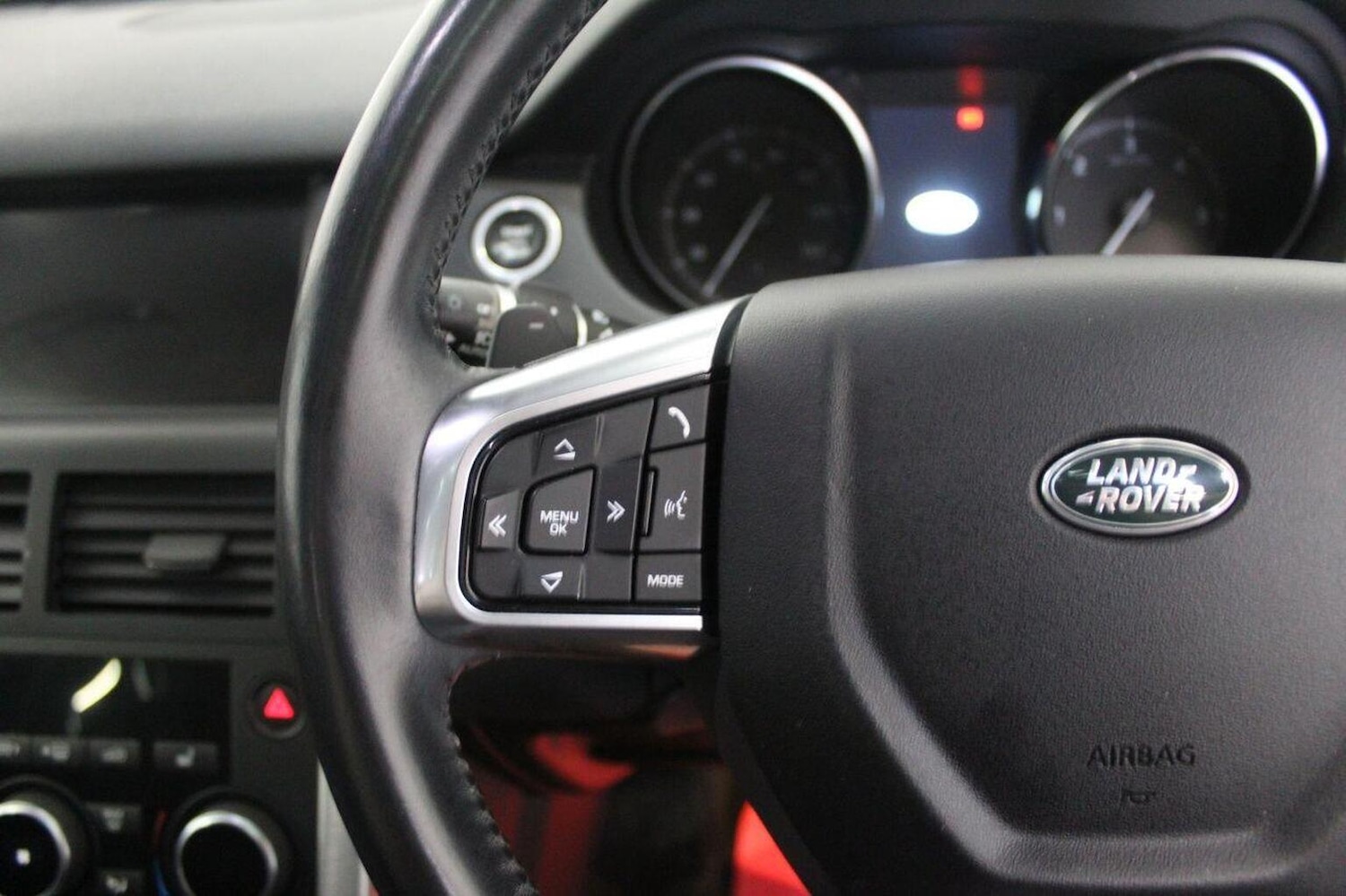 Used Land Rover Discovery Sport 2017 for sale - 76482935: Photo 53