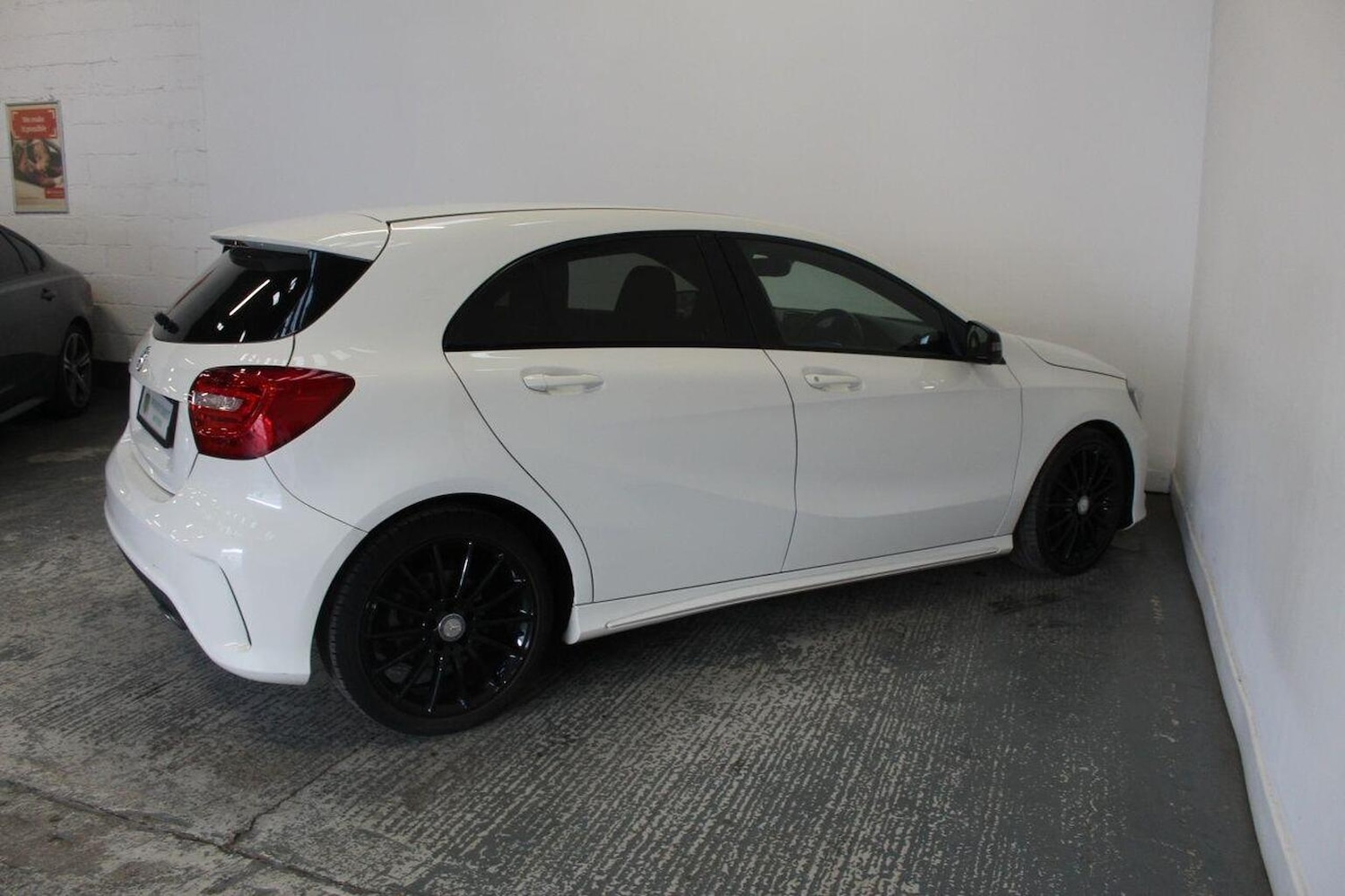 Used Mercedes-Benz A-Class 2013 for sale - 76242862: Photo 10