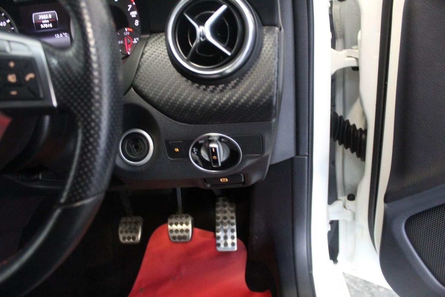 Used Mercedes-Benz A-Class 2013 for sale - 76242862: Photo 43