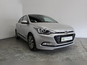 Used Hyundai i20 2016 for sale - 77937977: Photo