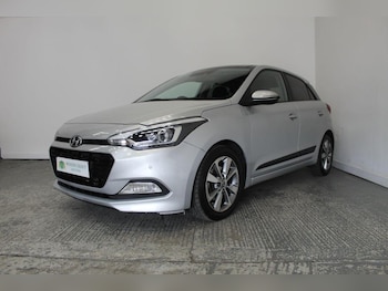 Used Hyundai i20 2016 for sale - 77937977: Photo