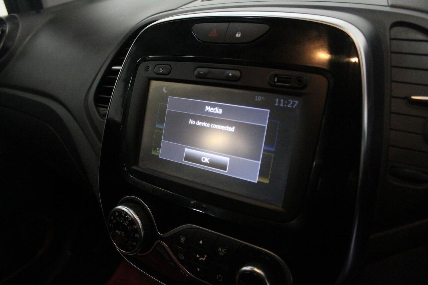 Used Renault Captur 2017 for sale - 77937917: Photo 36