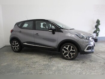 Used Renault Captur 2017 for sale - 77937917: Photo