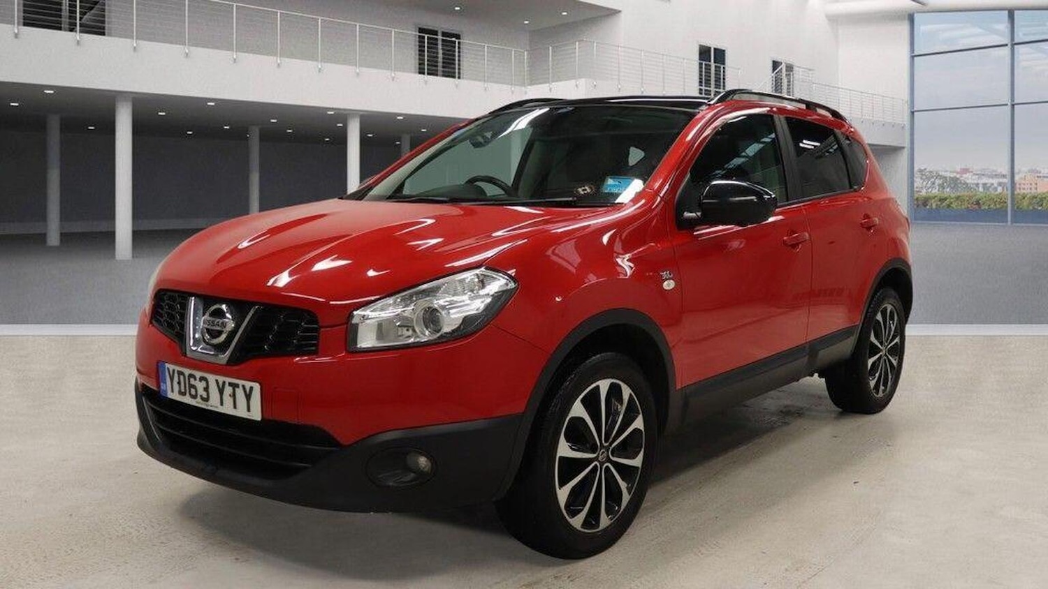 Used Nissan Qashqai 2013 for sale - 77494668: Photo 2