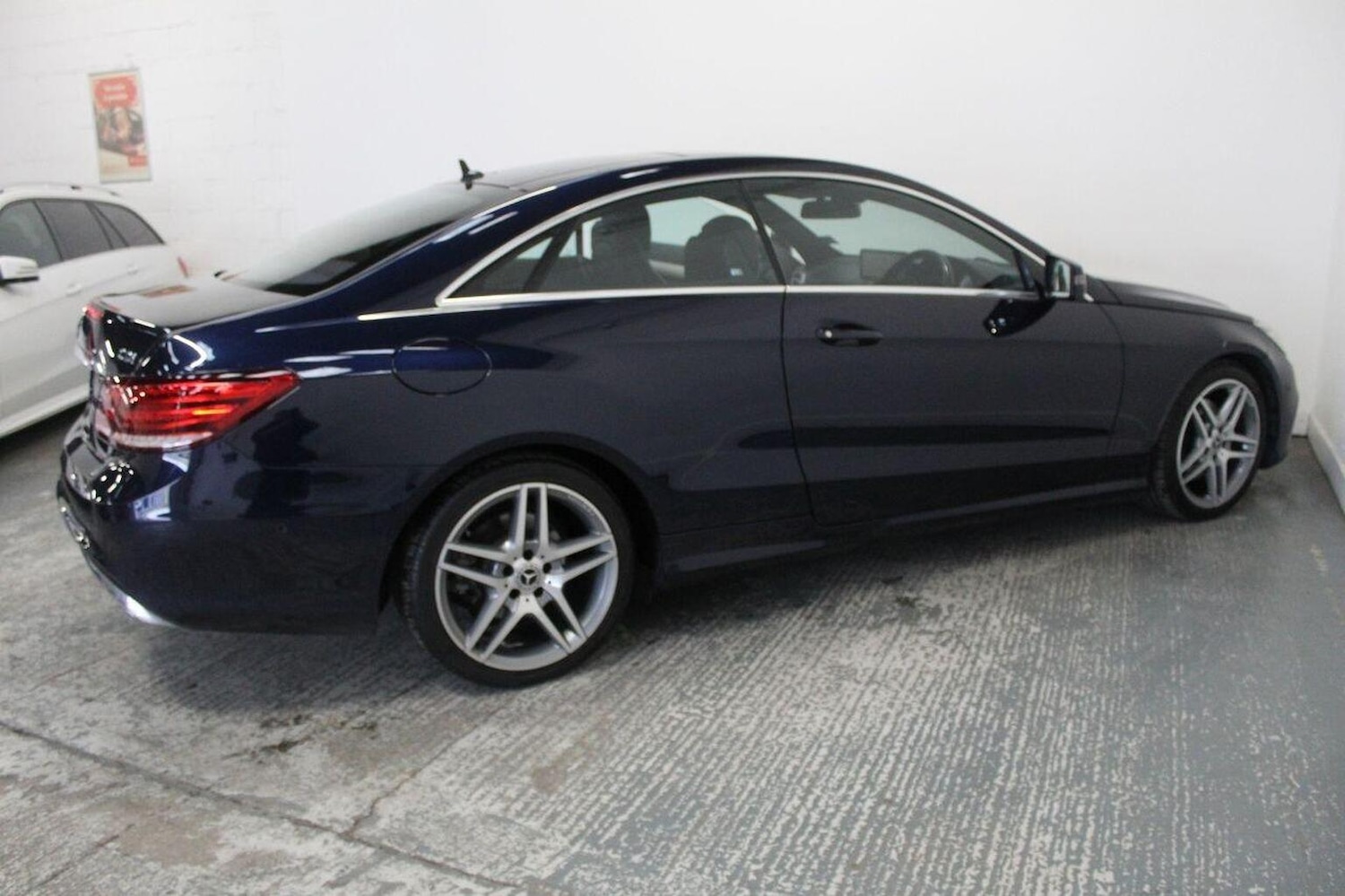 Used Mercedes-Benz E Class 2013 for sale - 77080740: Photo 11
