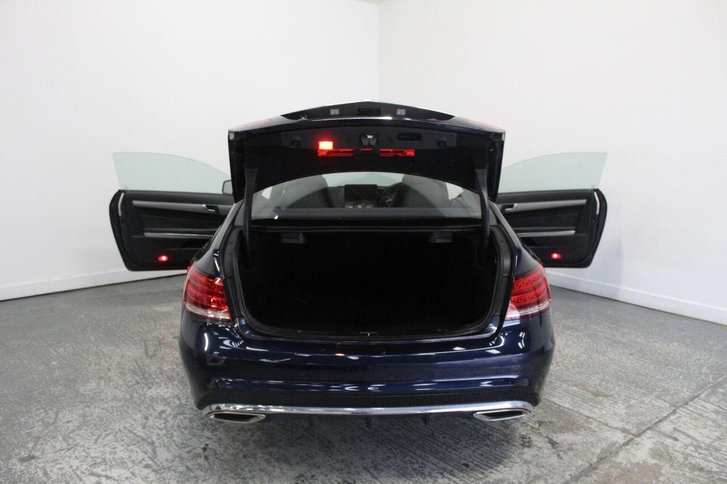 Used Mercedes-Benz E Class 2013 for sale - 77080740: Photo 23