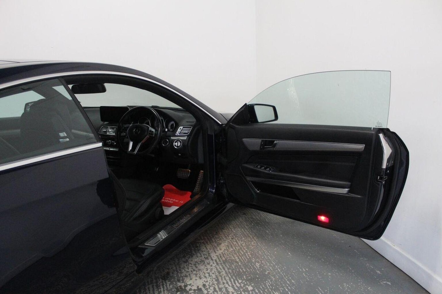 Used Mercedes-Benz E Class 2013 for sale - 77080740: Photo 25