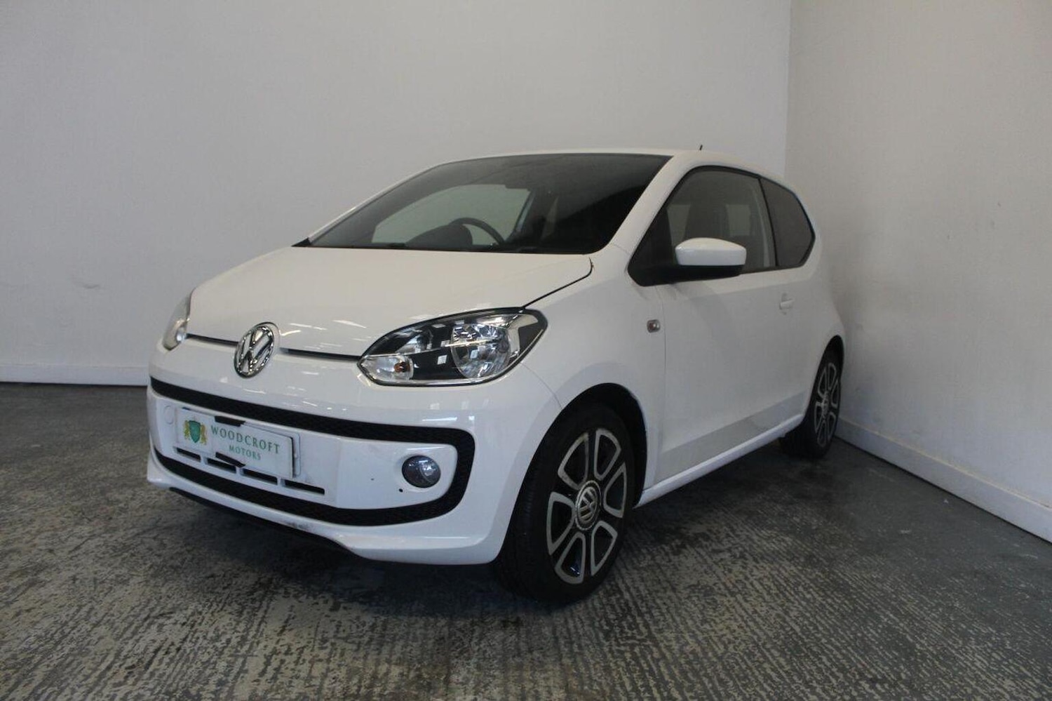 Used Volkswagen up! 2014 for sale - 77937866: Photo 2