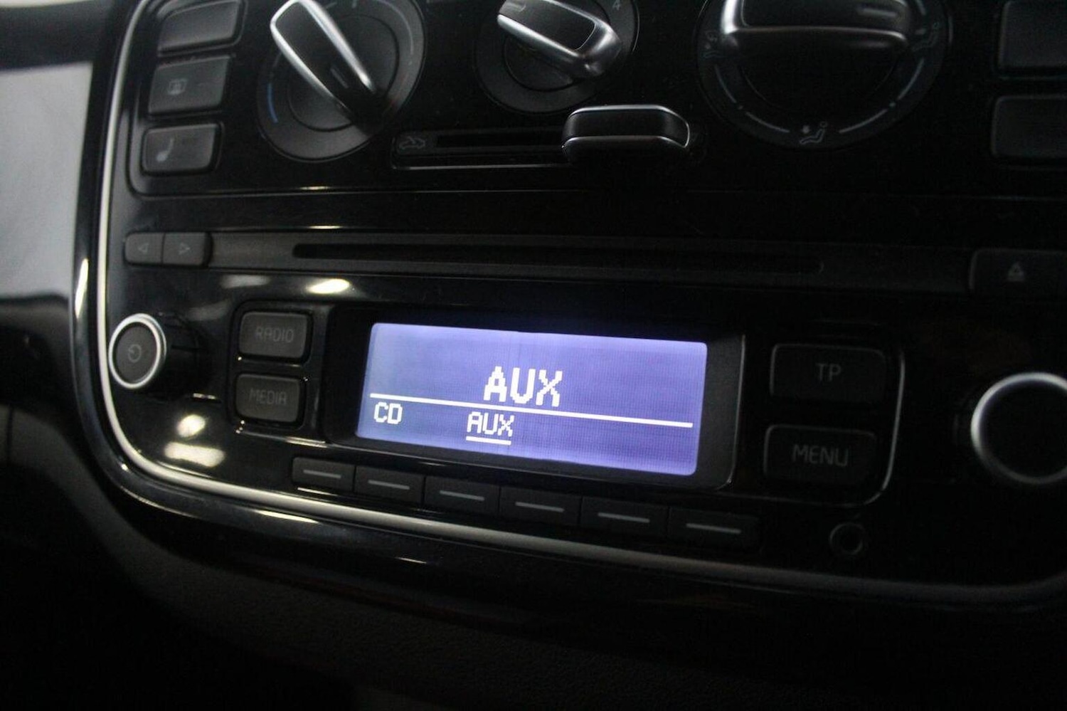 Used Volkswagen up! 2014 for sale - 77937866: Photo 32