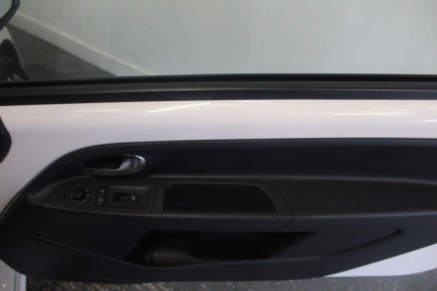 Used Volkswagen up! 2014 for sale - 77937866: Photo 41