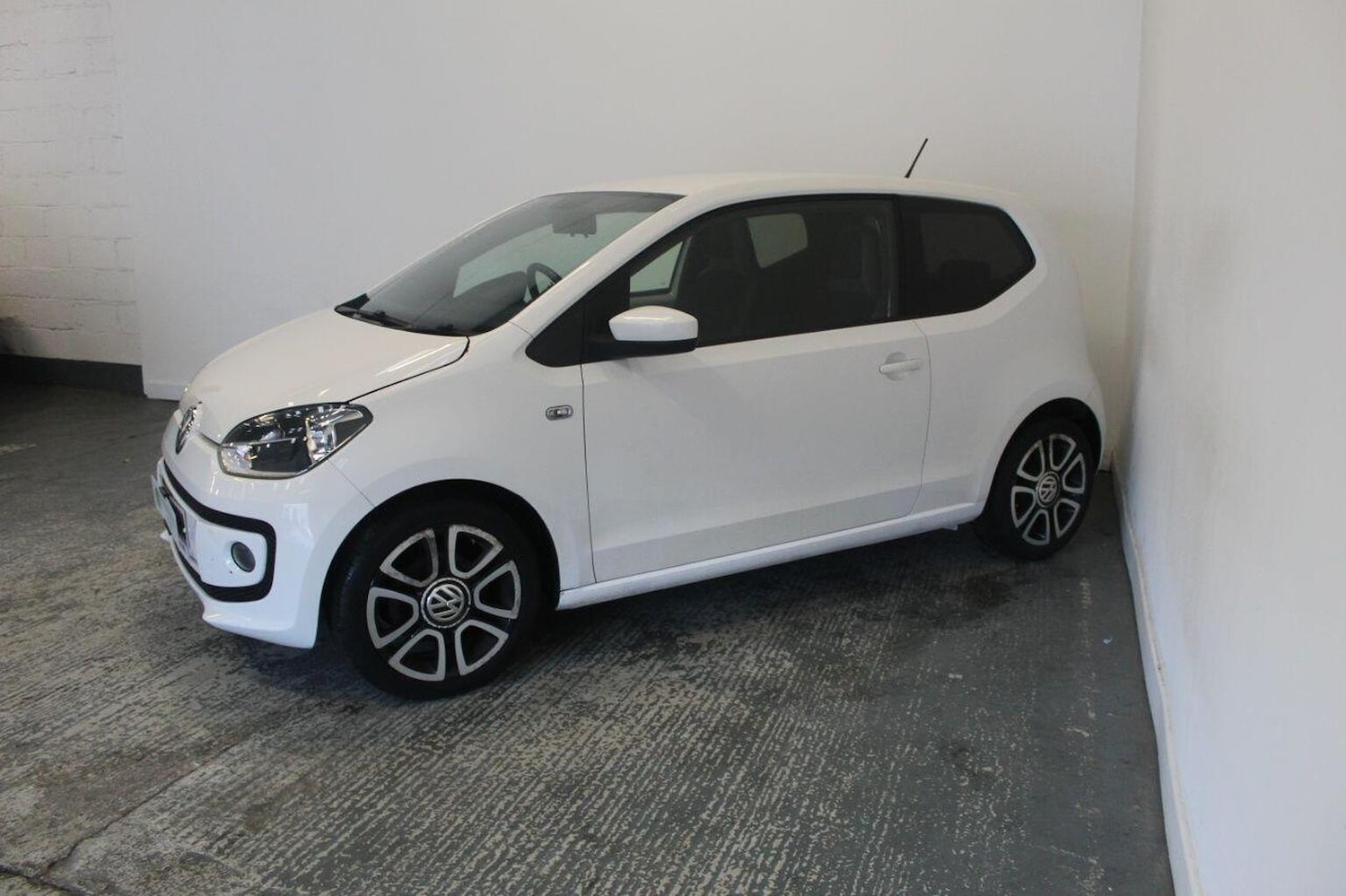 Used Volkswagen up! 2014 for sale - 77937866: Photo 5