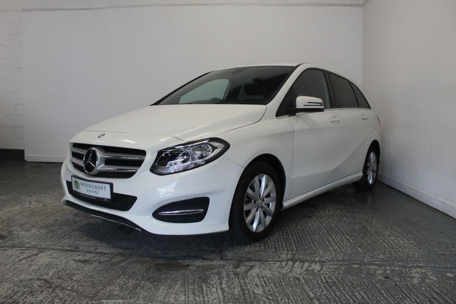 Used Mercedes-Benz B Class 2015 for sale - 76439820: Photo 2