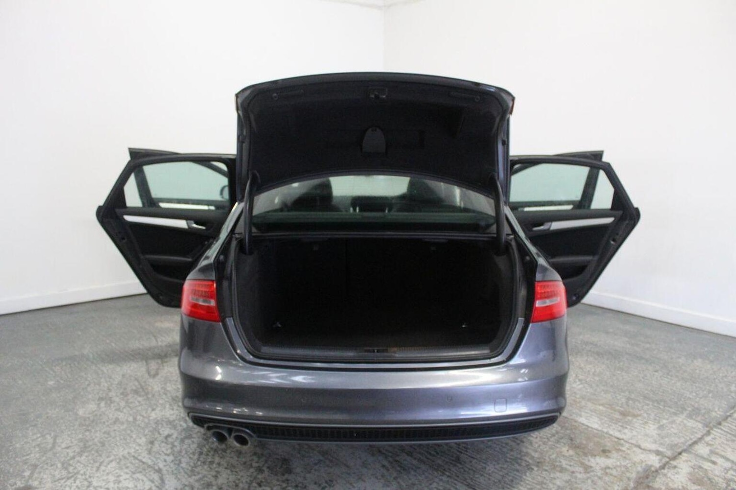 Used Audi A4 2015 for sale - 77937811: Photo 22