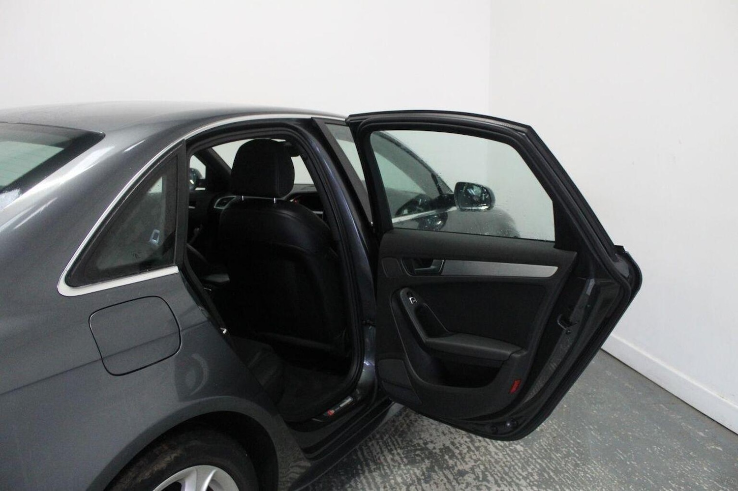 Used Audi A4 2015 for sale - 77937811: Photo 25