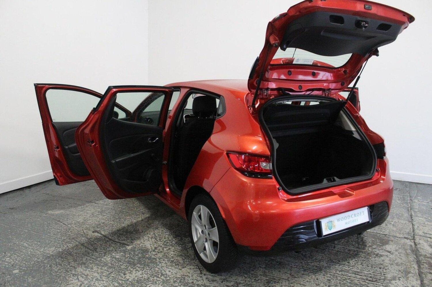 Used Renault Clio 2015 for sale - 77464565: Photo 17